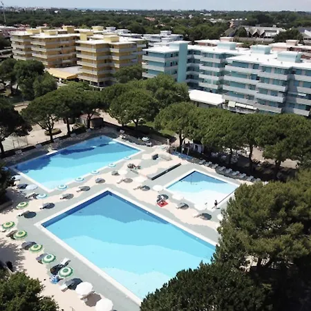 Flat In A With Sports Courts