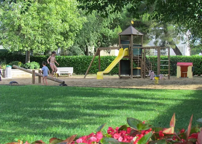 Flat In A With Sports Courts