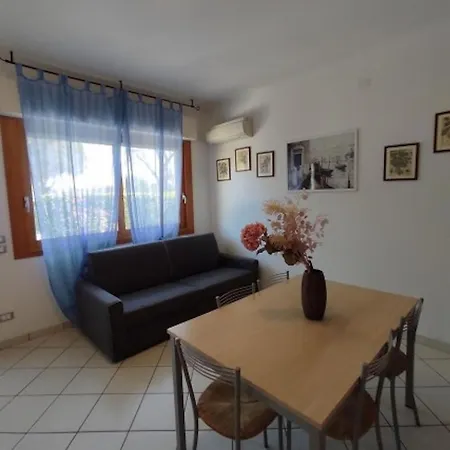 Flat In A With Sports Courts * Bibione